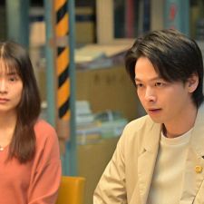 Photo Ishiko et Haneo dans la cour des grands