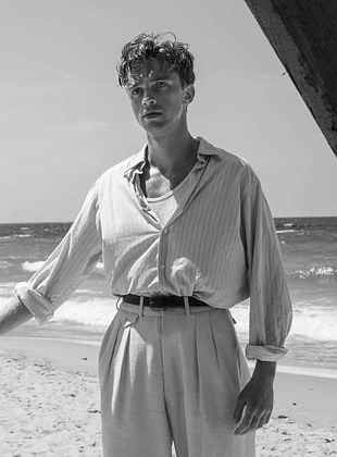 voir L’Étranger streaming gratuit