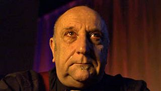 image de Dedans AlloCiné - S1E8 : "Un fauteuil pour deux"