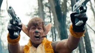 image de Dwayne Johnson joue Bambi dans une parodie du Saturday Night Live