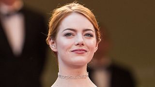 image de Cannes 2015 - Emma Stone et les marches du 15 mai