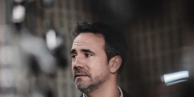 poster de la série Un mariage et quatre enterrements