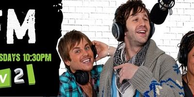 poster de la série Last Night a DJ Saved My Life