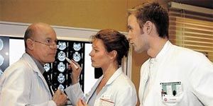 poster de la série La nouvelle interne