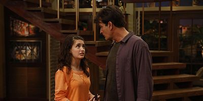 poster de la série Charlie grille Nolan