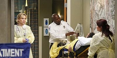 poster de la série Ceux qui restent, ceux qui partent