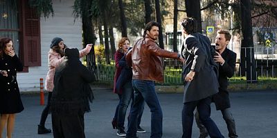 poster de la série İnadına Aşk 28.Bölüm