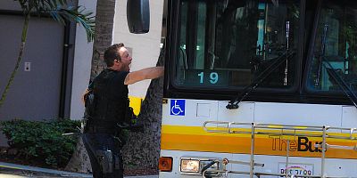 poster de la série Pa'a ka 'ipuka i ka 'upena nananana