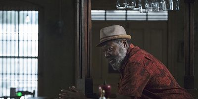 poster de la série Mieux vaut tard que jamais