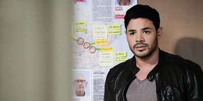 poster de la série Des filles, des burgers et de la bière