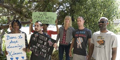 poster de la série Les pieds dans le sable