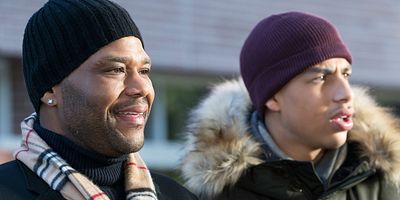 poster de la série Education noire