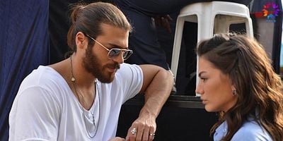 poster de la série Erkenci Kuş 15.Bölüm