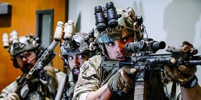 poster de la série La Chute de l'aigle