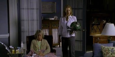 Une voisine qui vous veut du bien