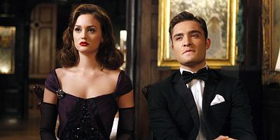 poster de la série Honni soit qui manigance