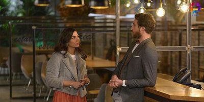 poster de la série Erkenci Kuş 32.Bölüm