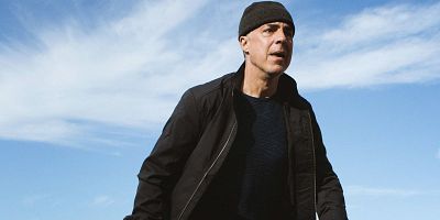 poster de la série D'outre tombe