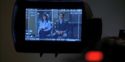 poster de la série Rouge vif / A contrecoeur