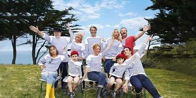 poster de la série Vacances en Bretagne