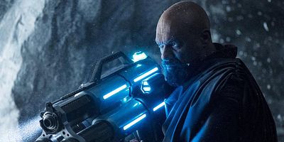 poster de la série En Zod nous croyons