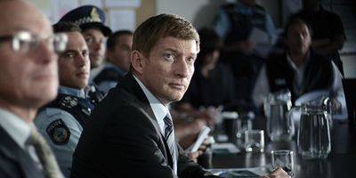 poster de la série Recherches