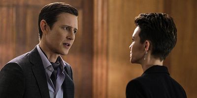 poster de la série Batwoman sort de l'ombre