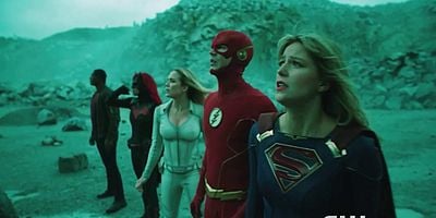 poster de la série Crise sur les Terres infinies : Quatrième heure