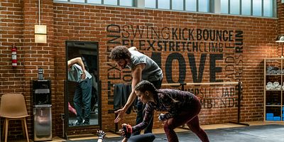 poster de la série Les ennemis de mes ennamis