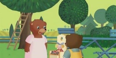 poster de la série Petit Ours Brun joue à la dînette