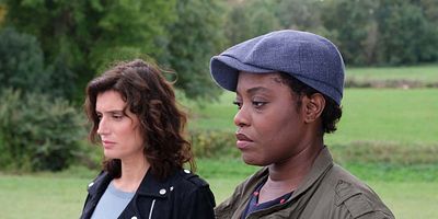 poster de la série Un caveau pour deux