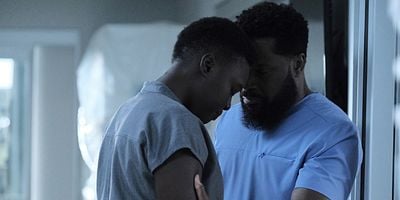 poster de la série Face au crépuscule / Rentre avant la nuit