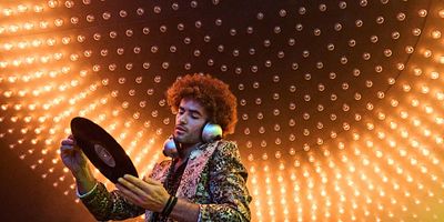 poster de la série 4000 par mois