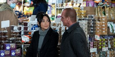 poster de la série La guerre des vaccins / Protéger les siens