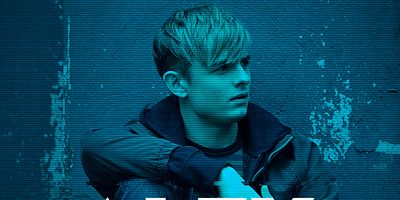 poster de la série L'épéé invisible