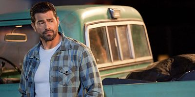 poster de la série Nice Work If You Can Get It