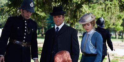 poster de la série De cuivre et d'os