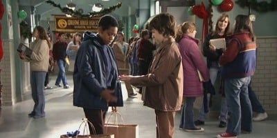 poster de la série Tout le monde déteste Noël