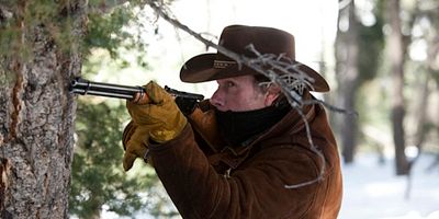 poster de la série Dans la tourmente