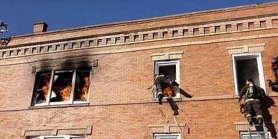 poster de la série Combustion spontanée