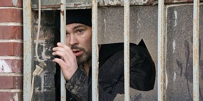 poster de la série À la dérive