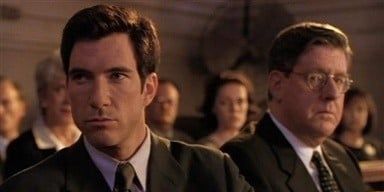 poster de la série La Défense