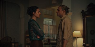 poster de la série Creuser deux tombes