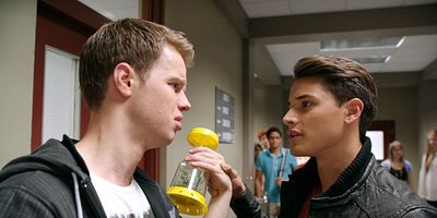 poster de la série Pleurera bien qui pleurera le dernier