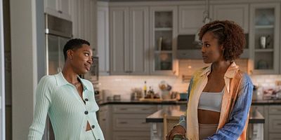 poster de la série Tout est... okay ?