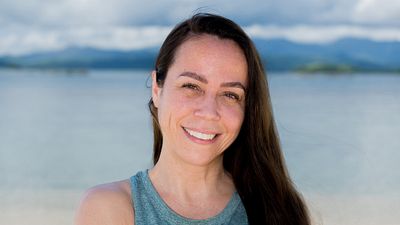 image de la news Koh-Lanta 2024 (portrait) : qui est Cécile, la quarantenaire parisienne ?