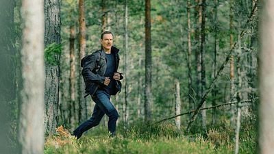 image de la news Noté 4,4 sur 5 : ce thriller américain adapté d'une série française culte revient aujourd'hui pour une saison 2 !