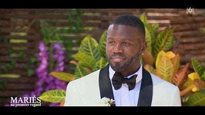 image de la news Mariés au premier regard : Stéphane a “presque le même costume” qu’un ancien candidat