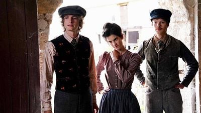 image de la news C'est son film le plus ambitieux ! La Venue de l'avenir, le nouveau Cédric Klapisch, arrive à Cannes et dans vos cinémas !