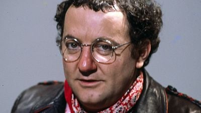 image de la news "C'était un requin, il nous volait nos répliques" : Henri Guybet se souvient de sa collaboration houleuse avec Coluche